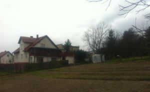 2-podlažný rodinný dom, Bystrička pri MT, 1500m2, 150 000 €