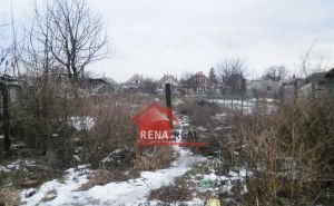 Rena real - na predaj starší RD 9 km od Nr, 9 árový pozemok