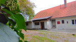 Predam chatu s lesom lukou jazierkom a potokom – fotka 2